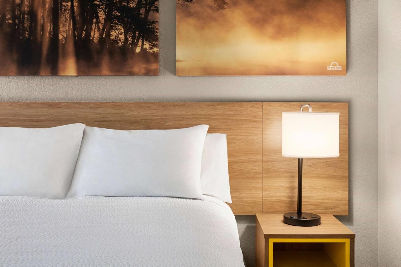 Days Inn By Wyndham Demopolis Екстериор снимка